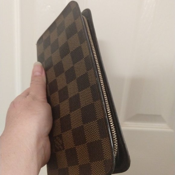 Louis Vuitton Damier Ebene Zippy Wallet - Picture 7 of 16